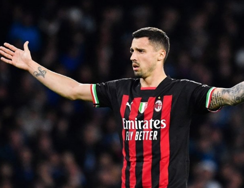 Yabancı sporcuyu böyle kiralayan: Fenerbahçe'ye Rade Krunic'ten haber geldi! Ayak bastığı an 