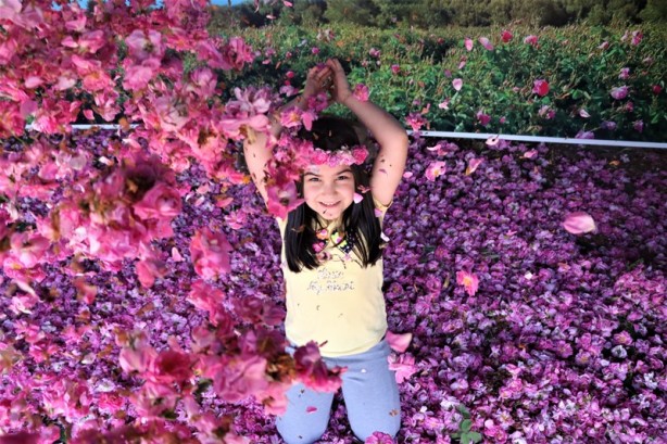 Foto - Yabancı turistlerin yeni gözdesi: Isparta gül bahçeleri