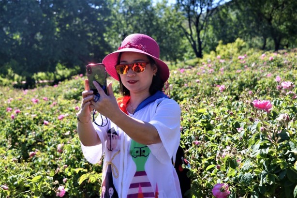 Foto - Yabancı turistlerin yeni gözdesi: Isparta gül bahçeleri