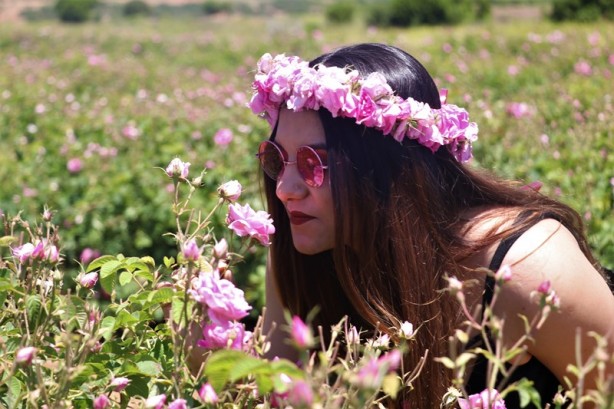 Foto - Yabancı turistlerin yeni gözdesi: Isparta gül bahçeleri