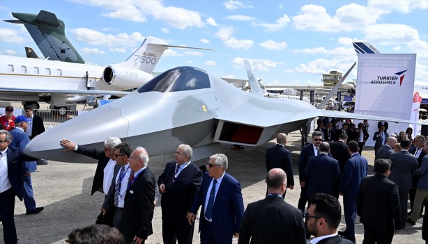 Foto - Yabancı ülkeleri Milli Muharip Uçak projesine dahil etmek riskli mi? Uzman isim önemli detayı açıkladı