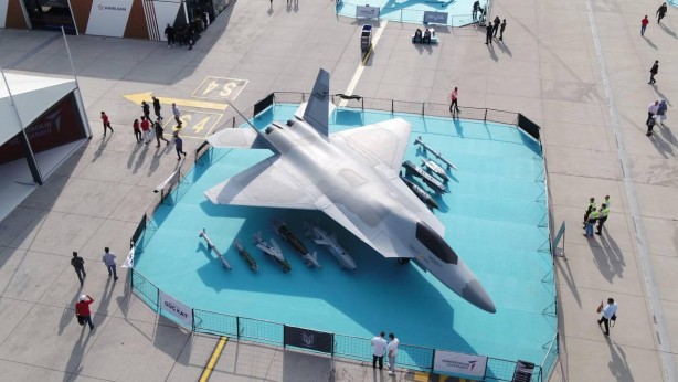 Foto - Yabancı ülkeleri Milli Muharip Uçak projesine dahil etmek riskli mi? Uzman isim önemli detayı açıkladı