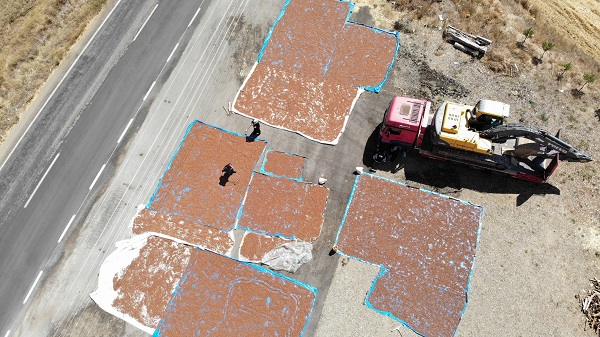 Foto - Yağışlar başladı böyle oldu! Trabzon'da toplanıyor Bayburt'ta kurutuluyor