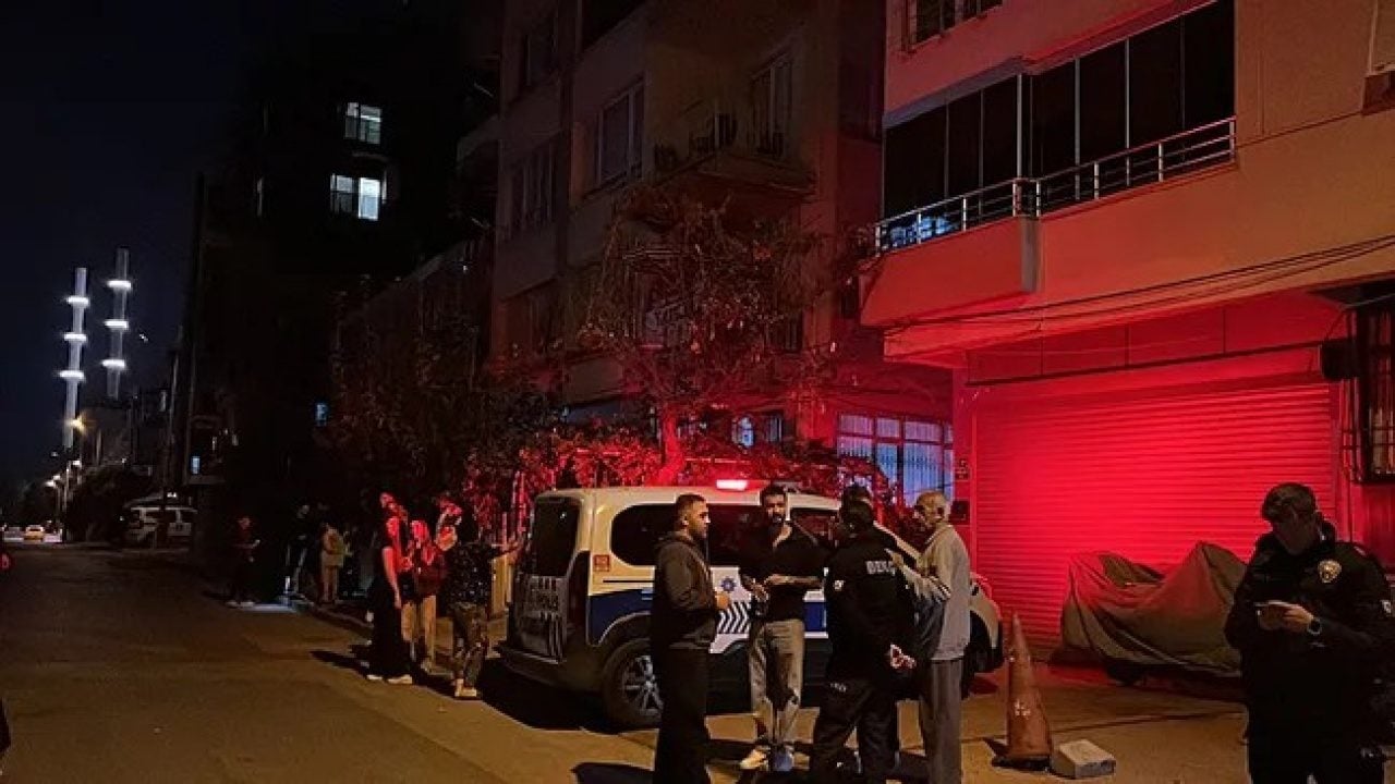 Foto - Yağışların ardından 3 katlı bina boşaltıldı, 40 vatandaş tahliye edildi!