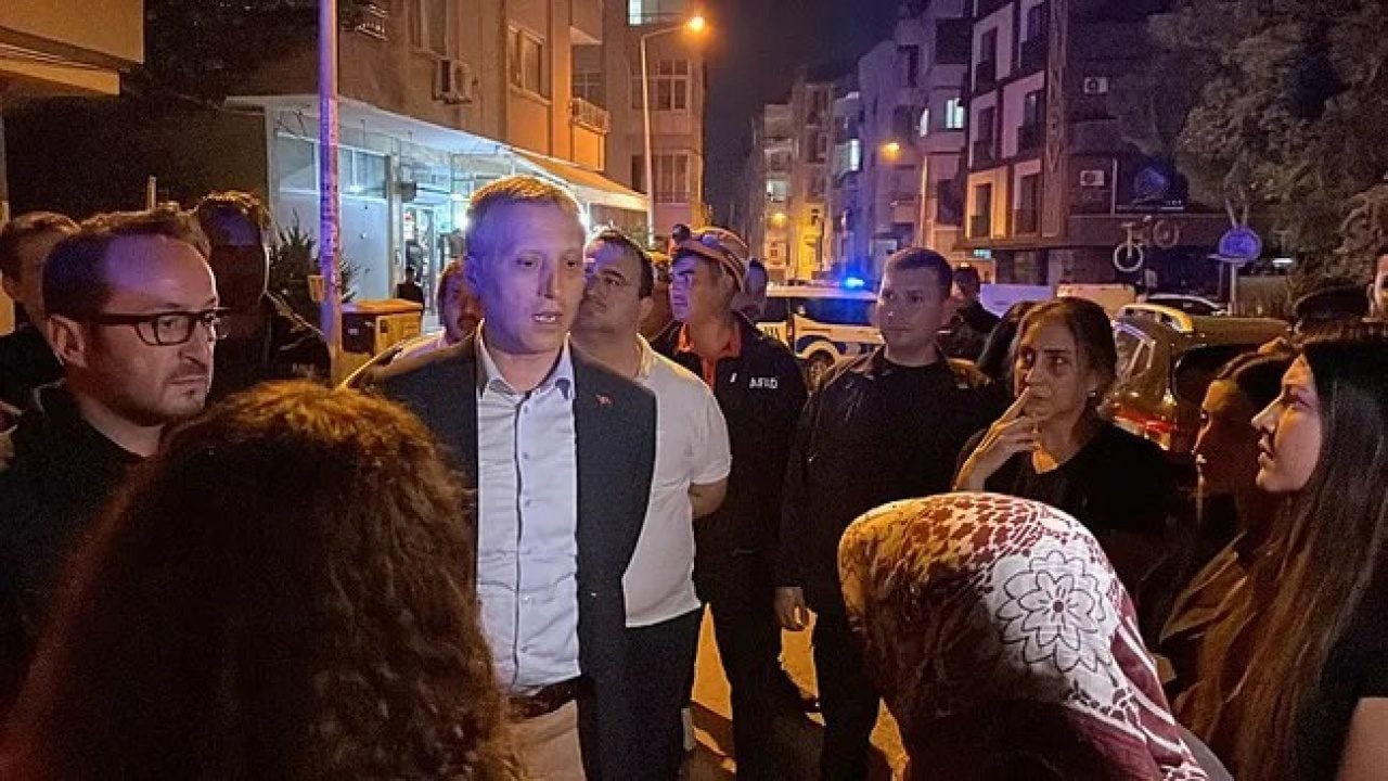 Foto - Yağışların ardından 3 katlı bina boşaltıldı, 40 vatandaş tahliye edildi!