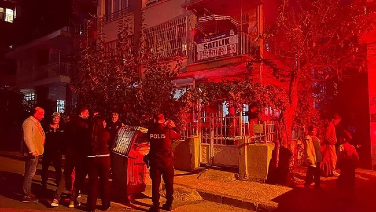 Foto - Yağışların ardından 3 katlı bina boşaltıldı, 40 vatandaş tahliye edildi!