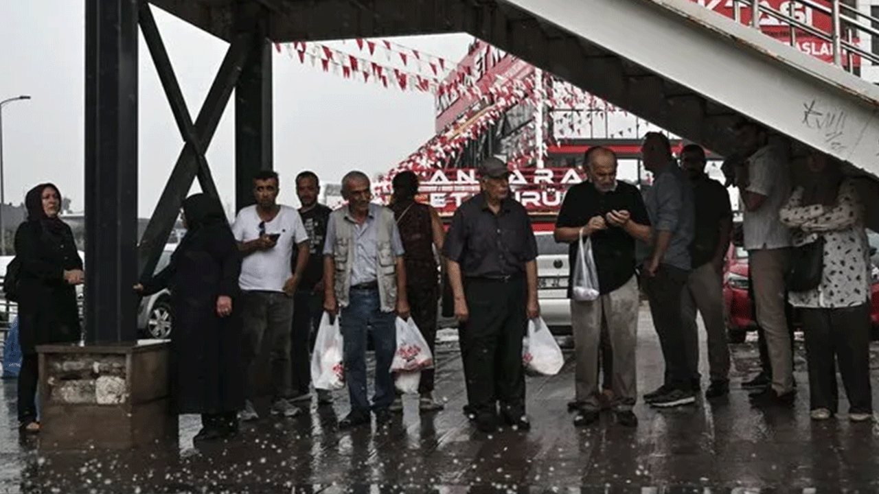 Foto - Yağmur gören Ankara yine sele teslim: CHP'li Mansur her zamanki gibi sınıfta kaldı