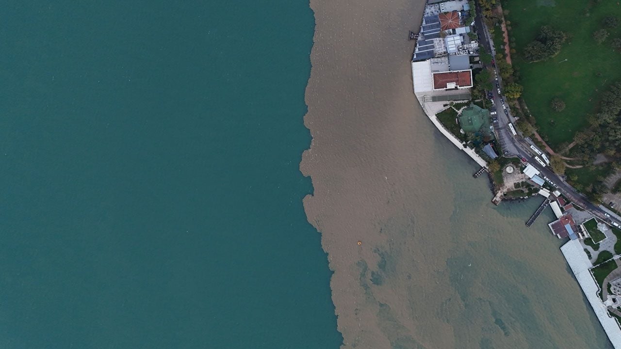 Foto - Yağmur sonrası İstanbul: Boğaz çamura bulandı!