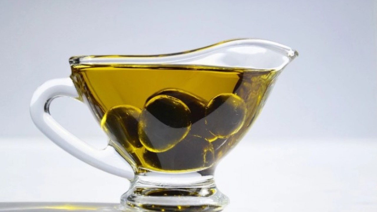 Foto - Yağmurlu günler kapıda! Ayakkabınızı su geçirmez hale getirmenin doğal yöntemi