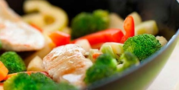 Yağsız yemek pişirmek için ipuçları! Sağlık için birebir