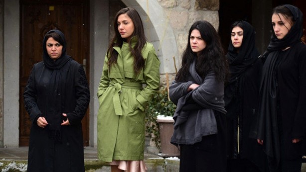 Foto - Yahudi sermayeli FOX TV bir dizisini daha harcıyor!