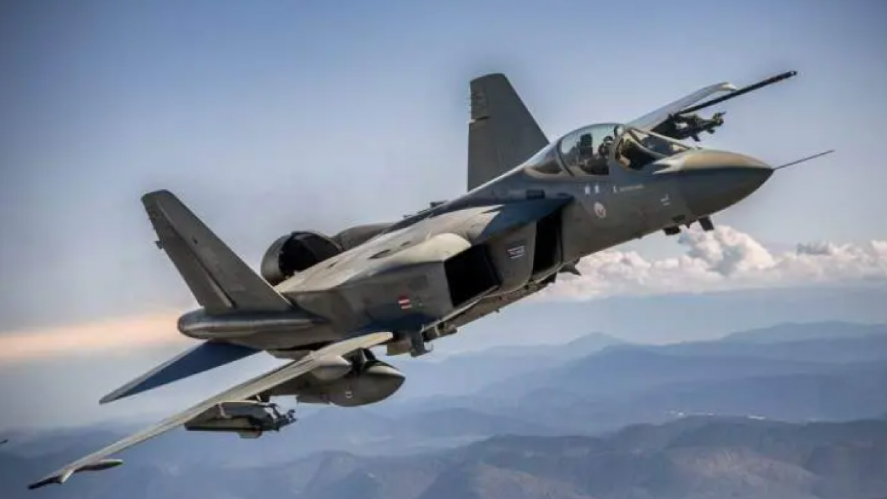 Yakalanmaları neredeyse imkansız: İşte dünyanın en hızlı savaş uçakları!