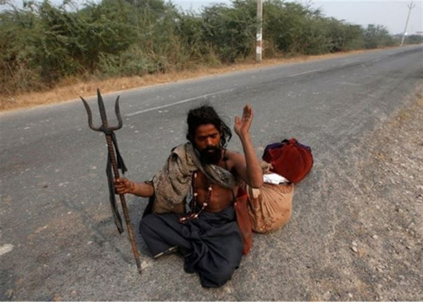 Foto - Yakalayıp dişlerini söküyorlar!