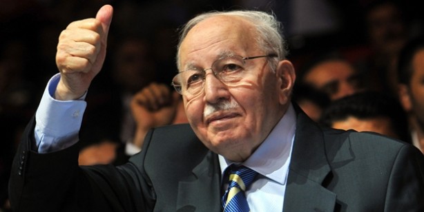 Foto - Yakın koruması aşağılık hakareti yıllar sonra ilk kez anlattı: İsmail Hakkı Karadayı, Başbakan Erbakan'ın karşısında küçük abdestini yaptı!