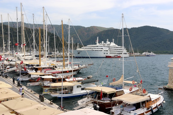 Foto - Yakıt deposu 1 milyon 200 bin liraya doldu