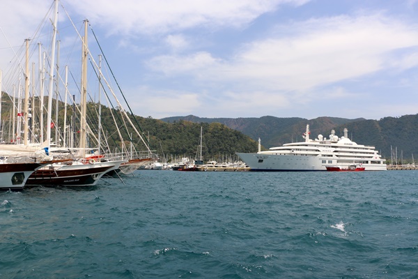 Foto - Yakıt deposu 1 milyon 200 bin liraya doldu