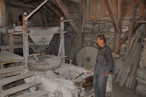 Foto - Yaklaşık 100 yıllık tarihi değirmen! Yıllara direniyor