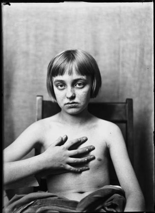 Foto - Üniversite bodrumunda kan donduran fotoğraflar...