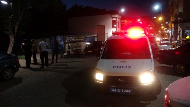 Foto - 'Yan baktın' kavgası kanlı bitti: 1’i ağır 3 yaralı