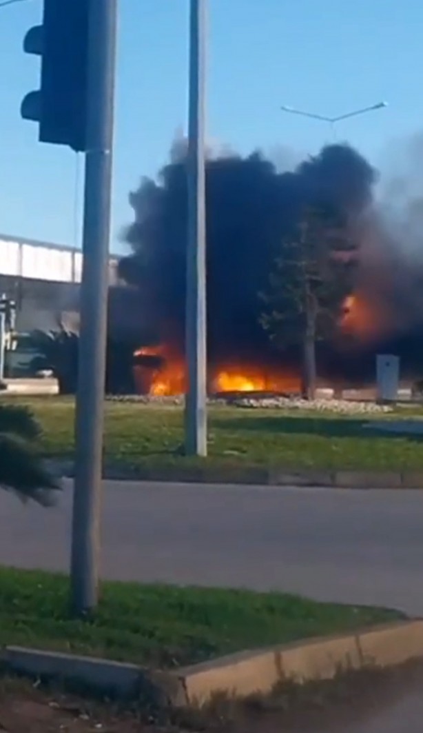 Foto - Yanan cipin patlama anı kamerada
