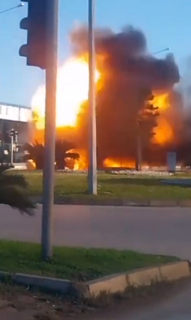 Foto - Yanan cipin patlama anı kamerada