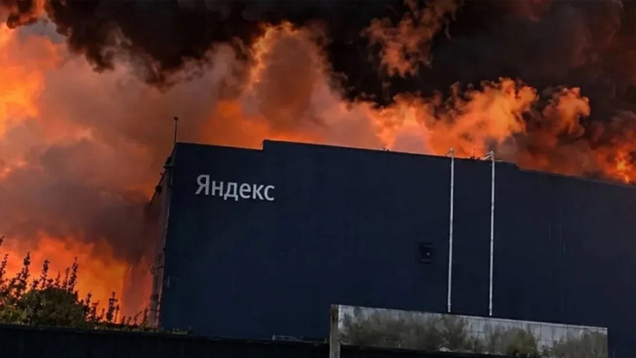 Foto - Yandex’den ‘savaş’ kararı! O üç bilgisayarı taşımaya başladı