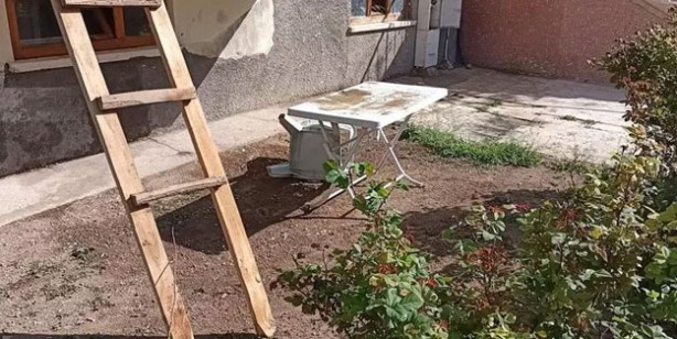 Foto - Yangın faciası! Çocuklarını balkondan atarak kurtaran anne...