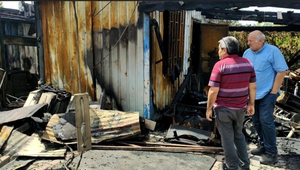 Foto - Yangın geriye sadece o kaldı! Yüce Allah’ın muci̇zesi̇ i̇şte budur