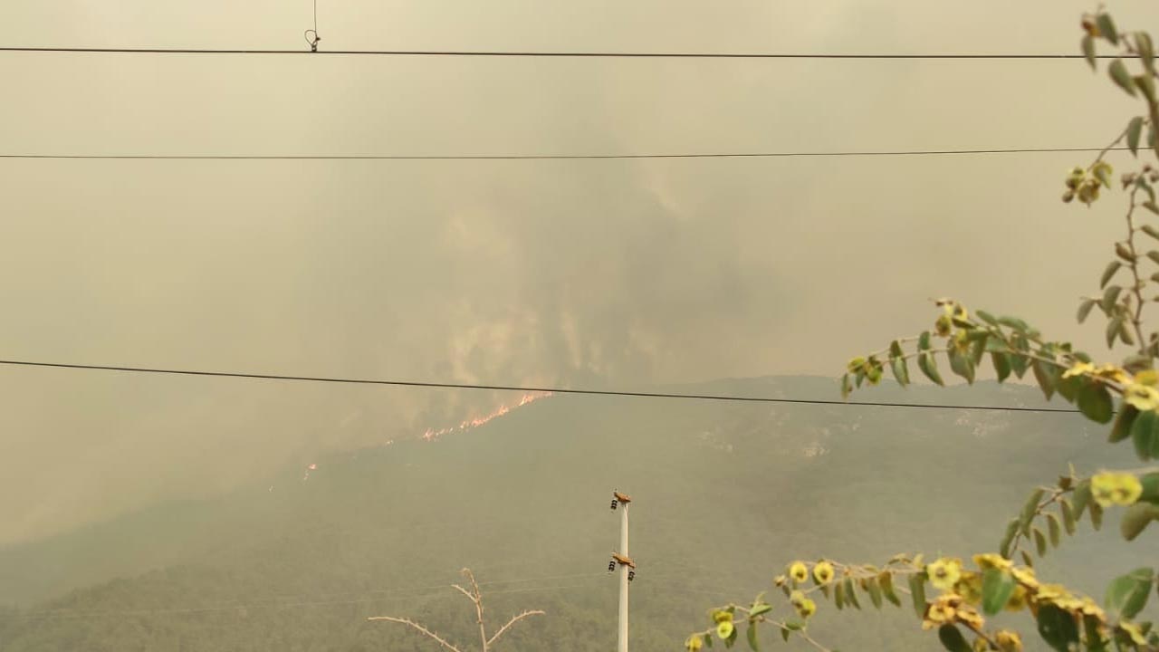 Yangın kabusu büyüyor! Alevler köylere kadar ulaştı