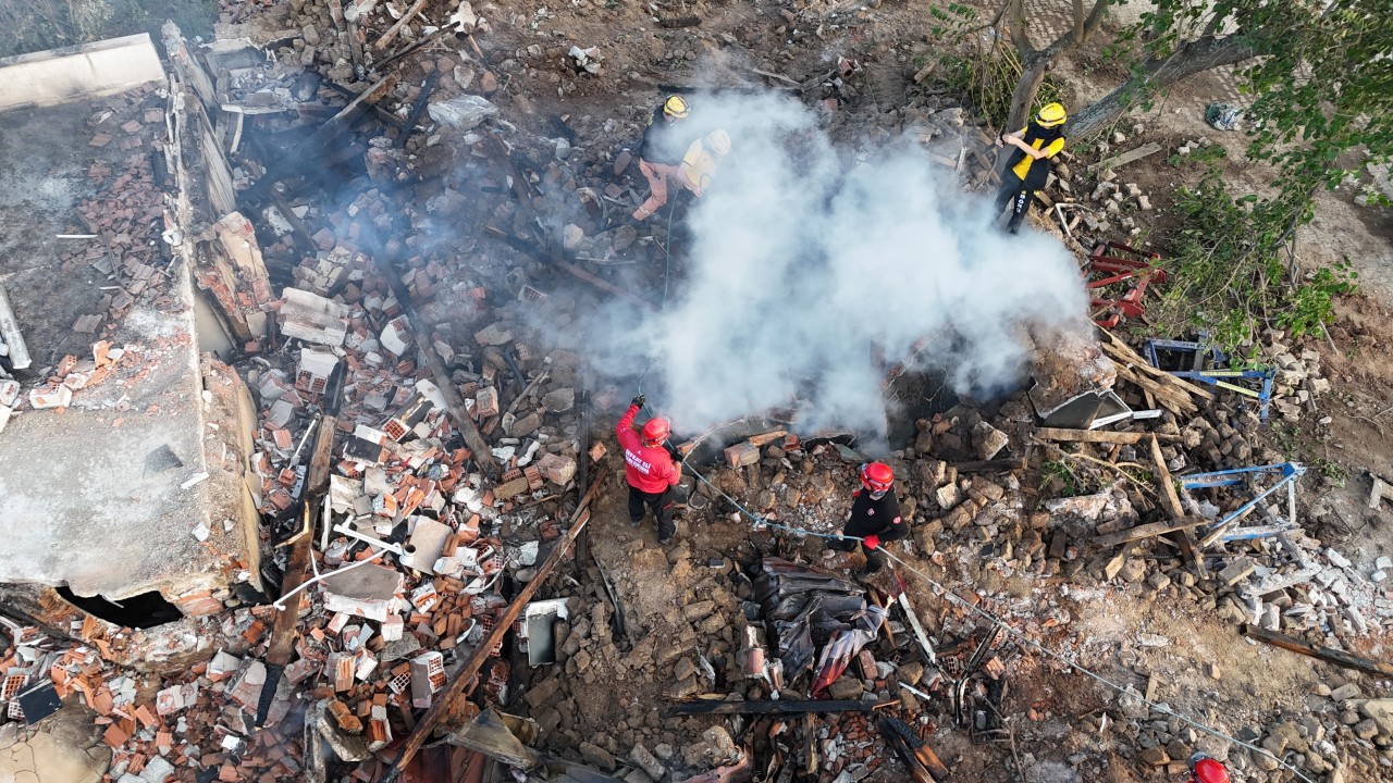 Foto - Yangın sonrası ilk görüntüler! Saçaklı işte bu hale geldi
