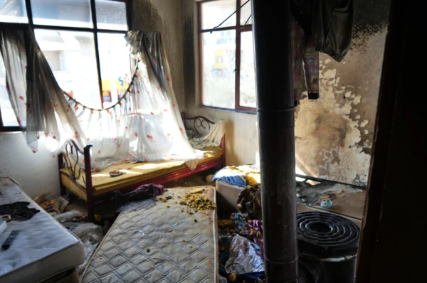 Foto - Yangından kurtulan çocuk! Öyle bir şey söyledi ki Türkiye’nin yüreğini burktu ‘Annemin parası yok götürmeyin’