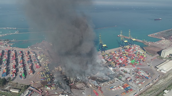 Foto - Yangının 3.günü! İskenderun Limanı havadan görüntülendi