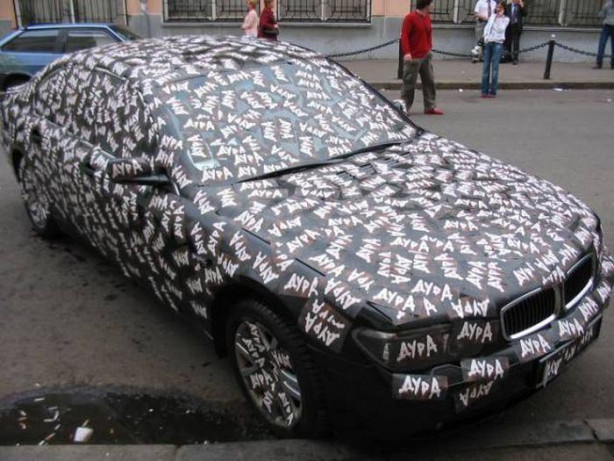 Foto - Yanlış yere park edilen arabalara öyle cezalar verdiler ki!