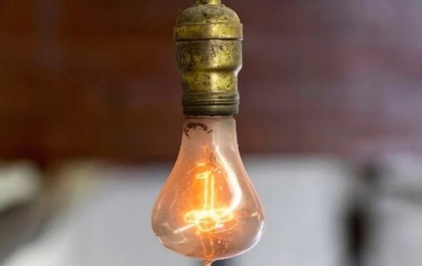 Foto - Yanmaya başladığında 2. Abdülhamid Han tahttaydı! 121 yıldır sönmüyor