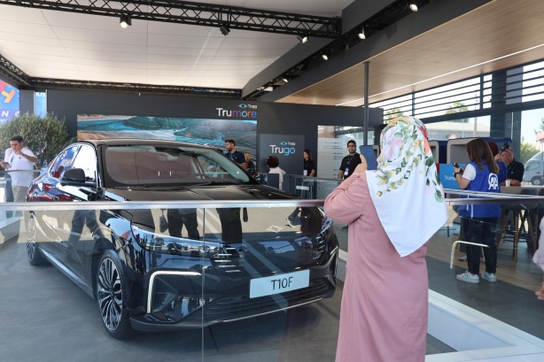 Foto - Yapamaz diyenlere gelsin! TOGG’un sedan modeli ilk kez sergilendi