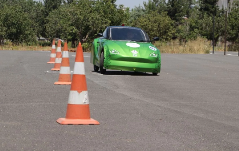 Foto - 'Yapamazsınız' diyorlardı! Türk öğrenciler bunu da yaptı... Elektrikli otomobil ürettiler