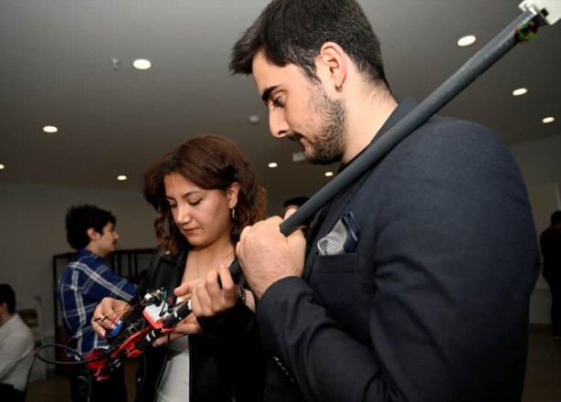 Foto - Yapanlara helal olsun! Görme engelliler için müthiş icat