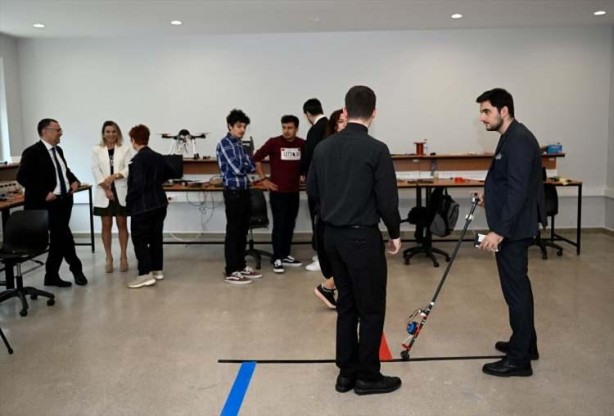 Foto - Yapanlara helal olsun! Görme engelliler için müthiş icat