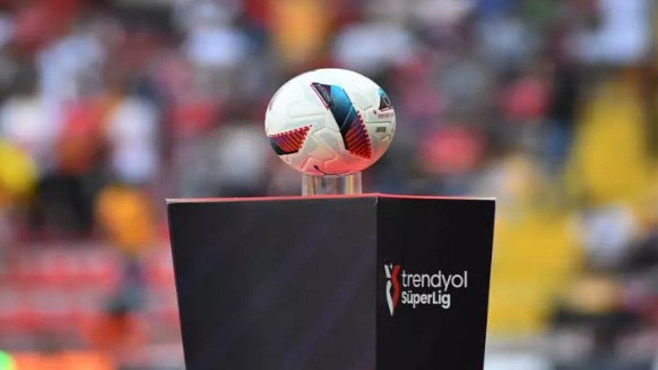 Foto - Yapay zeka bunu da yaptı! İşte önümüzdeki son 20 yılın şampiyonları