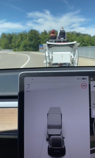 Yapay zeka ‘error’ verdi! Tesla'nın at arabası ile imtihanı