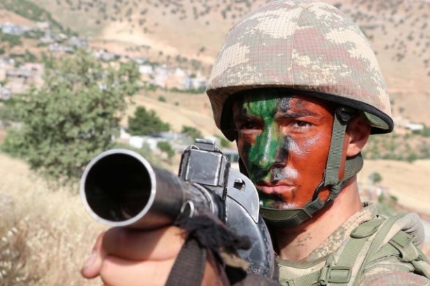 Foto - Yapay zeka 'Türkiye-İsrail savaşı çıkarsa ne olur?' sorusuna cevap verdi! Öyle şeyler söyledi ki tam anlamıyla olay...