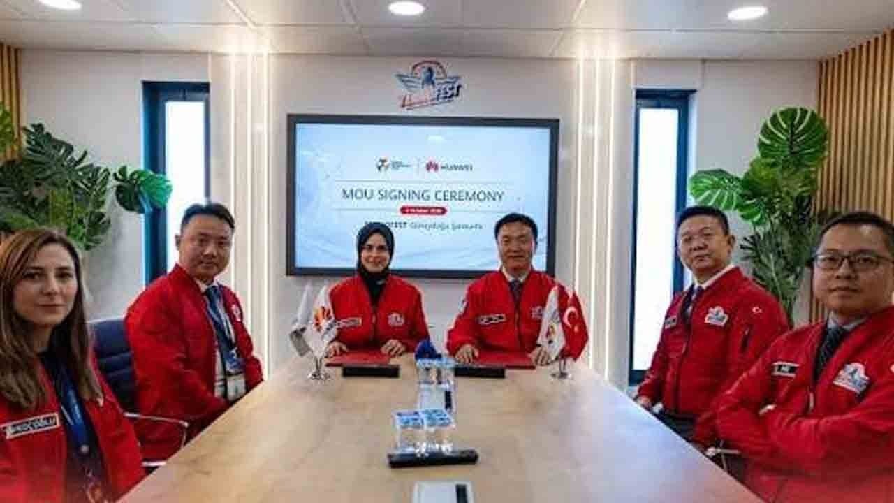 Foto - Yapay zekada dev ittifak! Huawei ve T3 Vakfı gençler için güçlerini birleştirdi.