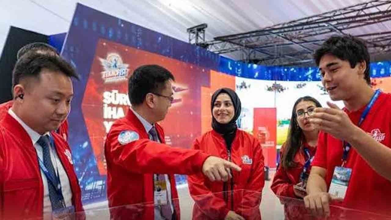 Foto - Yapay zekada dev ittifak! Huawei ve T3 Vakfı gençler için güçlerini birleştirdi.