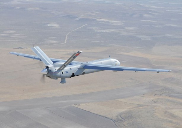 Foto - Yapay zekanın yönettiği İHA ile gerçek pilotun kontrolündeki İHA savaştırıldı! Kazanan herkesi şok etti