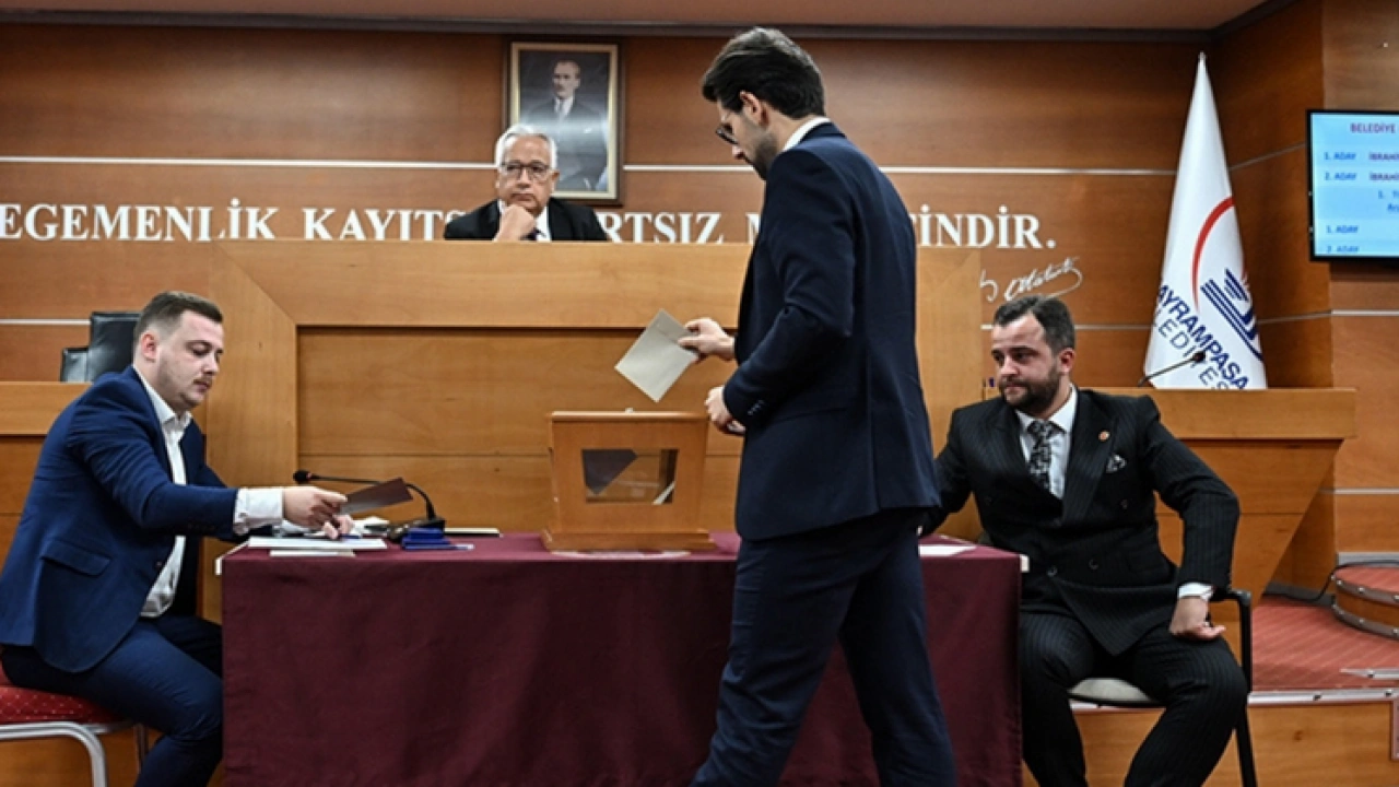 Foto - Yapılan itiraz kabul edildi, Bayrampaşa'da başkanvekilliği seçimi yeniden yapılacak: Kura oyunu bozuldu