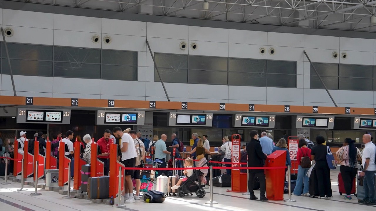 Foto - Yapımına takoz olanlar biraz utanır mı? 2 havalimanı 4 tarihi rekor