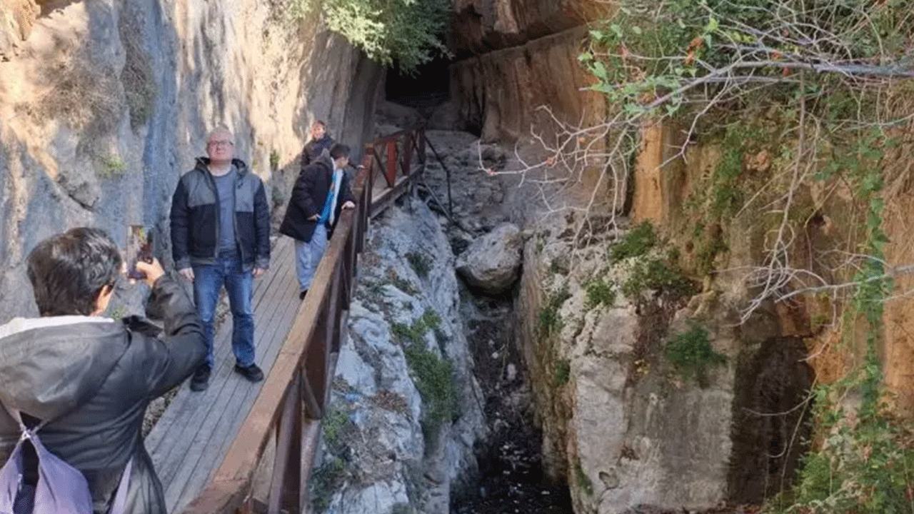 Foto - Yapımında binlerce insan çalıştırıldı! Tam 81 yılda bitirildi!