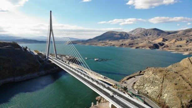 Foto - Yapımında Eyfel Kulesi kadar çelik kullanıldı! Yarın açılıyor