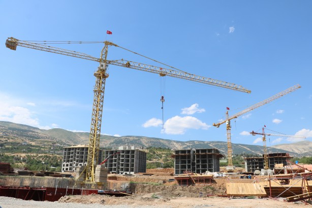 Foto - Yapımları hızla sürüyor! İşte yeni örnek deprem konutları