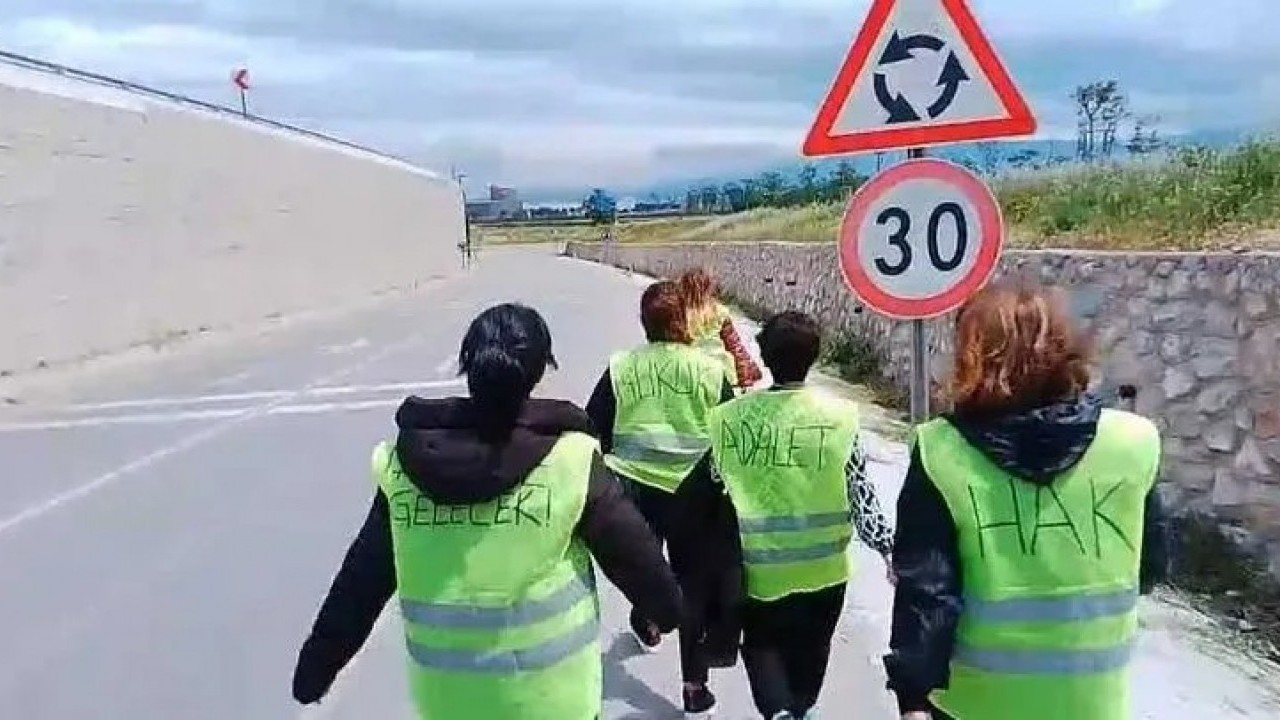 Foto - Yapmadıkları bir bu kalmıştı: İzmir'de kadınlara CHP zulmü!